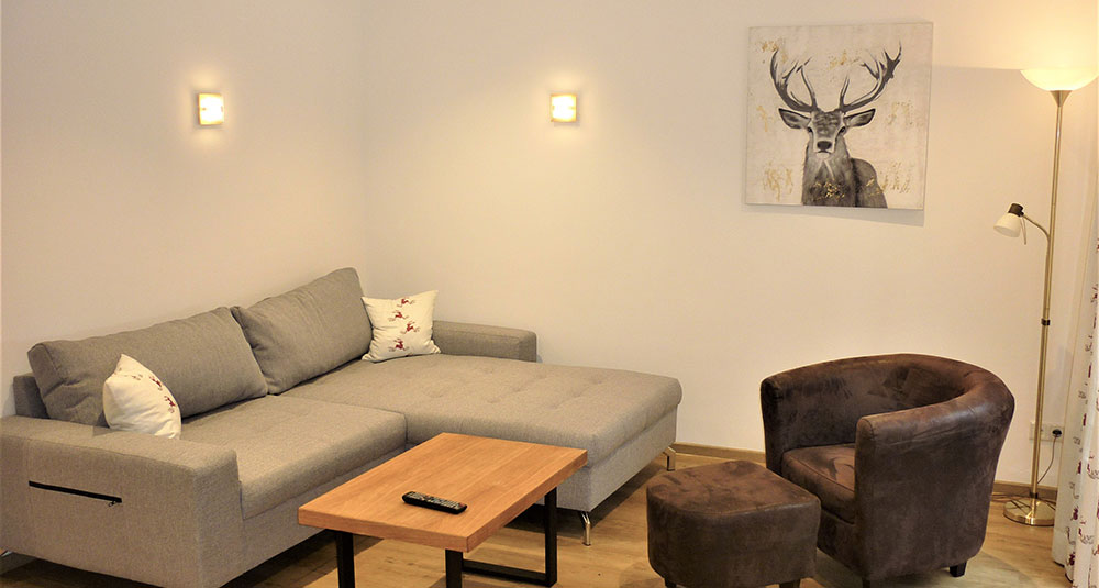 Wohbereich der Ferienwohnung "Waldblick" des Ferienhaus Wetterstein in Grainau