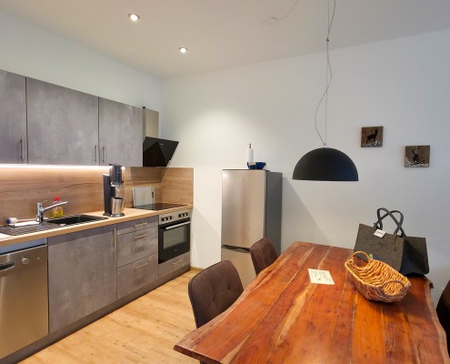 Die Küche unserer Ferienwohnung "Manndl" im Ferienhaus Wetterstein im wunderschönen Grainau direkt an der Zugspitze